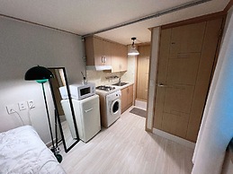 Jnineguesthouse