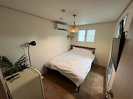 Jnineguesthouse