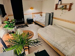 Jnineguesthouse