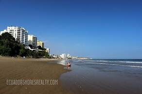 Hotel Madrigal Manta Beach