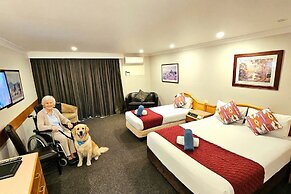Hilltops Retreat Motor Inn