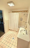 Hilltops Retreat Motor Inn