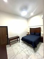 La frontera suites motel