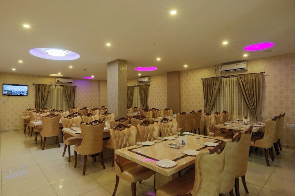 Premier Suites Business Hotel