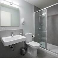 Premier Suites Business Hotel
