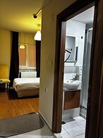 Demirci Otel