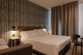 Belladonna Hotel