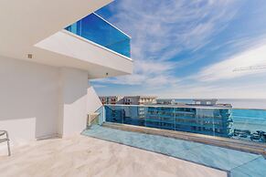 Wave 4 Residence