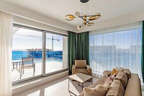 Wave 4 Residence