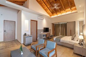 Evara Spa & Resort
