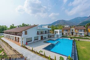 Evara Spa & Resort