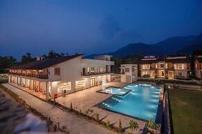 Evara Spa & Resort