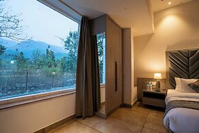 Evara Spa & Resort