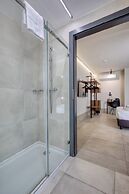 Onyx Hotel