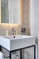 Onyx Hotel