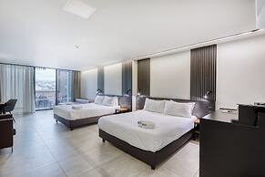 Onyx Hotel