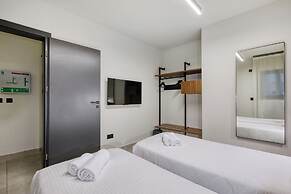 Onyx Hotel