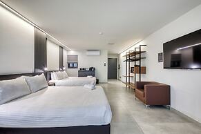 Onyx Hotel