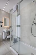 Onyx Hotel