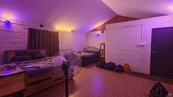 Shikra Mountains & Hills Resort