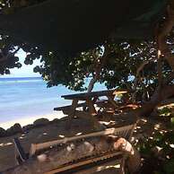 S4 BP Steps to Beach Entire Apartment
