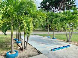 S4 BP Steps to Beach Entire Apartment