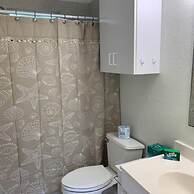 S4 BP Steps to Beach Entire Apartment