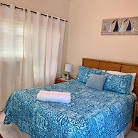 S4 BP Steps to Beach Entire Apartment