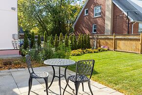 Fully Private 3 Bdrm Suite - The Winchester