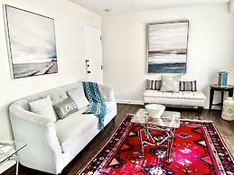 Elegant Brand New Apartment in Central Burlington