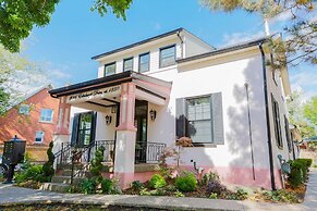 Modern Apt Neardowntown Ideal for Long Stays - U2