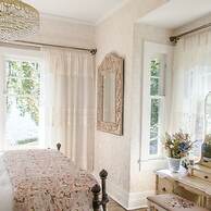 Luxury Waterfront Fairytale Home -carmen Elisabeth