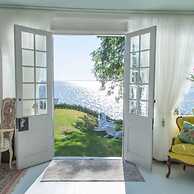 Luxury Waterfront Fairytale Home -carmen Elisabeth