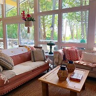 Bright Spacious Chalet on Lake Huron - Private