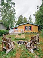 Bright Spacious Chalet on Lake Huron - Private