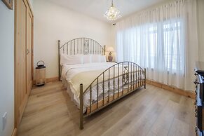 Luxury Lakefront Cottage - The Shining Star