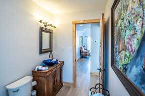 Luxury Lakefront Cottage - The Shining Star