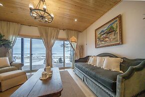 Luxury Lakefront Cottage - The Shining Star