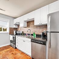 Private 2bdrm Unit With Ensuite Laundry - U5A