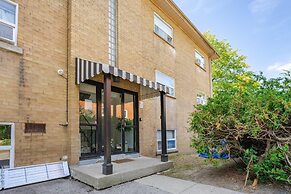 Private 2bdrm Unit With Ensuite Laundry - U5A