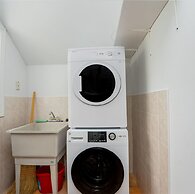 Private 2bdrm Unit With Ensuite Laundry - U5A