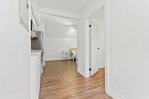 Private Apt Neardowntown Ideal for Long Stays U4