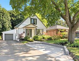 Spacious 2bdrm Home in Burlington