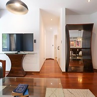 w Upscale 2BR Near Larcomar Miraflores