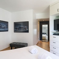 w Upscale 2BR Near Larcomar Miraflores