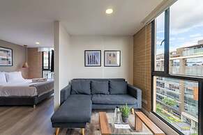 w Classy Loft in Pasadena