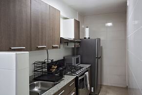 Modern 2BR In La Cresta