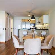 w Fascinating 1BR With Balcony in Miraflores