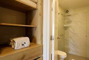 w Fascinating 1BR With Balcony in Miraflores