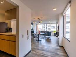 w Spectacular 2BR in Cabrera